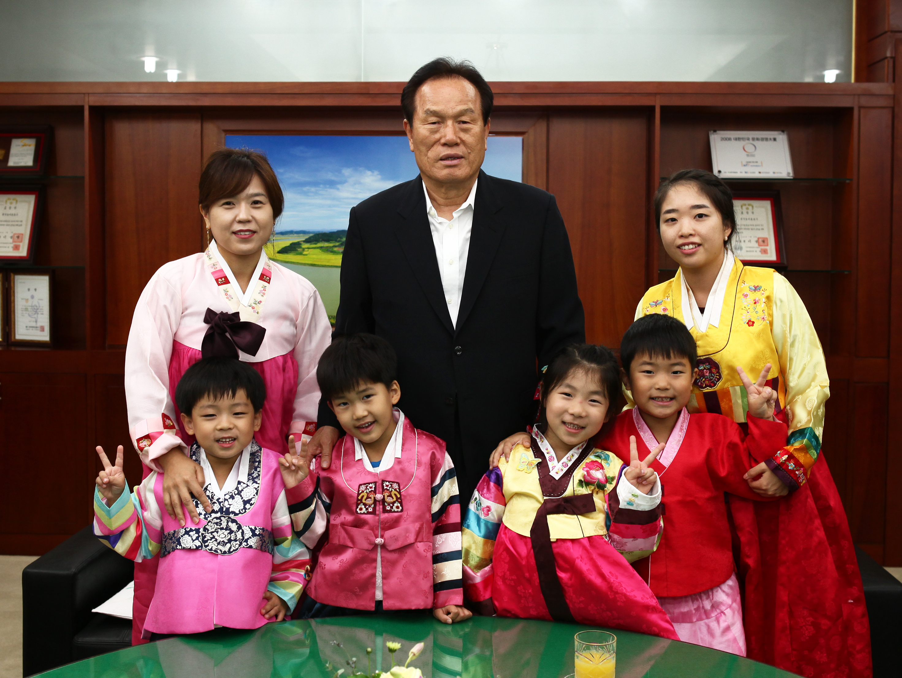 추석맞이 해파란어린이집 어린이 사장님 방문인사